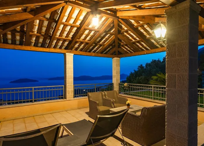 Dia By Guide Villa *