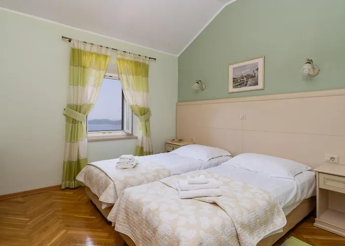 Villa Dia By Guide *