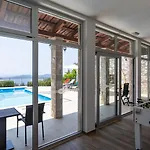 Villa Dia By Guide