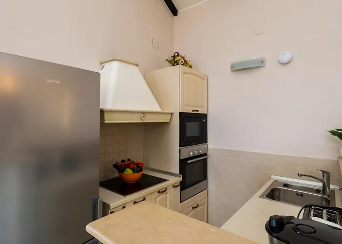 Dia By Guide Дубровник